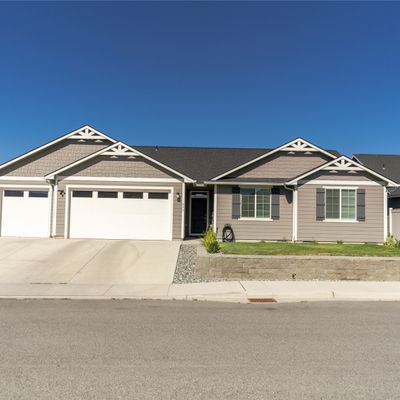 479 Sunny Brooke Ln, Chelan, WA 98816