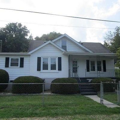 402 Draper Ave, Pulaski, VA 24301