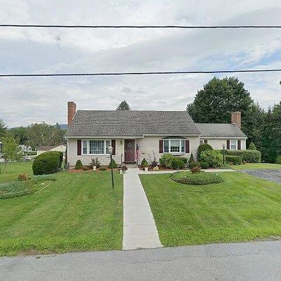 402 Jefferson Hts, Bennington, VT 05201