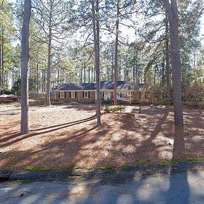 415 Stoneyfield Dr, Southern Pines, NC 28387