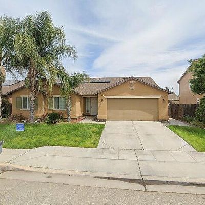 545 S Duke Ave, Fresno, CA 93727