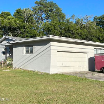 5504 Bradshaw St, Jacksonville, FL 32277