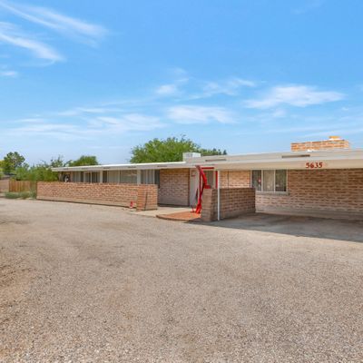 5635 E 8 Th St, Tucson, AZ 85711