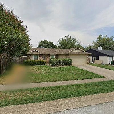 5648 Santa Fe Trl, Haltom City, TX 76148