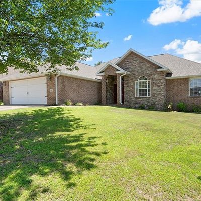 605 Grand Ct, Siloam Springs, AR 72761