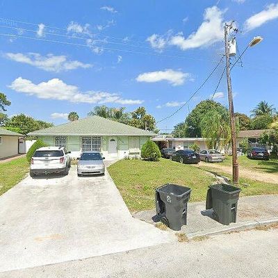 4825 Carver St, Lake Worth, FL 33463