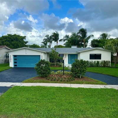 4919 Mckinley St, Hollywood, FL 33021