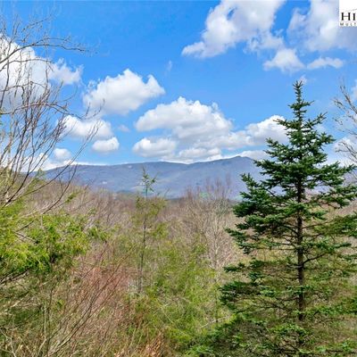 4966 Hickory Nut Gap Rd, Banner Elk, NC 28604