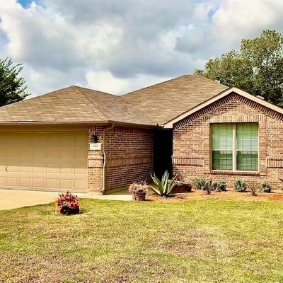 500 Caddell St, Aubrey, TX 76227