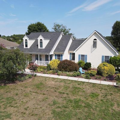 502 Waterside Dr, Felton, DE 19943