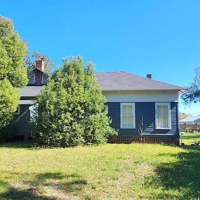 516 Bryan St E, Douglas, GA 31533