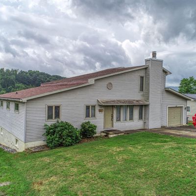 705 Midfield Ave, Kingsport, TN 37665