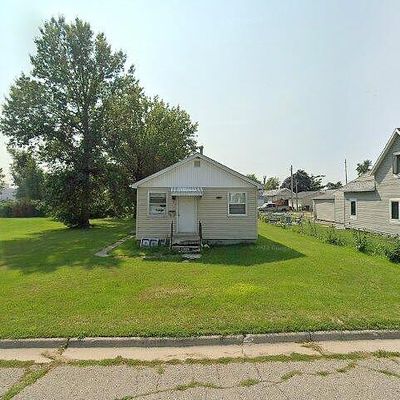 707 Swayze St, Marshalltown, IA 50158