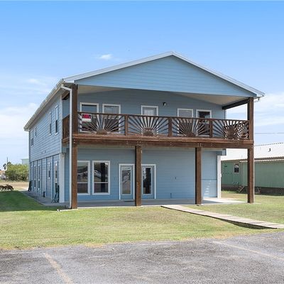 717 Baffin Dr, Port Mansfield, TX 78598