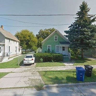 738 Grove St, Oshkosh, WI 54901