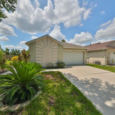 7559 Oxford Garden Cir, Apollo Beach, FL 33572