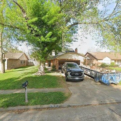 615 Old Colony Dr, Richmond, TX 77406