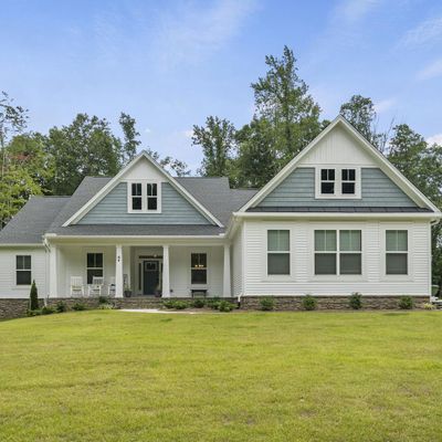 64 Estates Dr, Fredericksburg, VA 22406