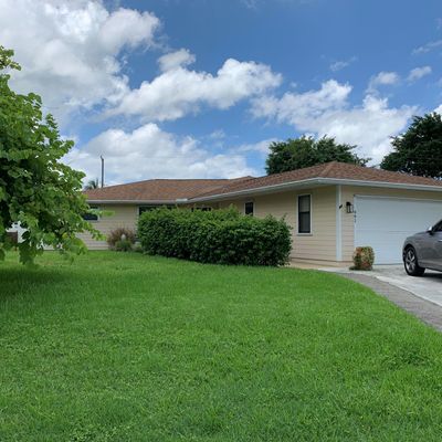 661 Se Sweetbay Ave, Port Saint Lucie, FL 34983