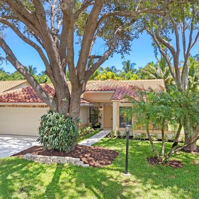 8422 Northstar Ct, Boynton Beach, FL 33436