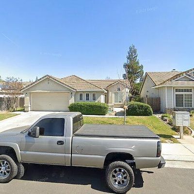 909 Stanislaus St, Escalon, CA 95320