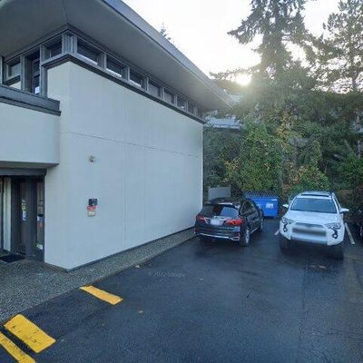 7930 Se 34 Th St #209, Mercer Island, WA 98040