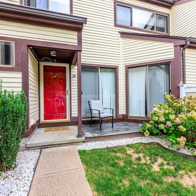 81 Main St #20 B, Branford, CT 06405