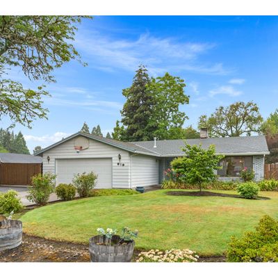 819 Ne Darnielle Dr, Hillsboro, OR 97124