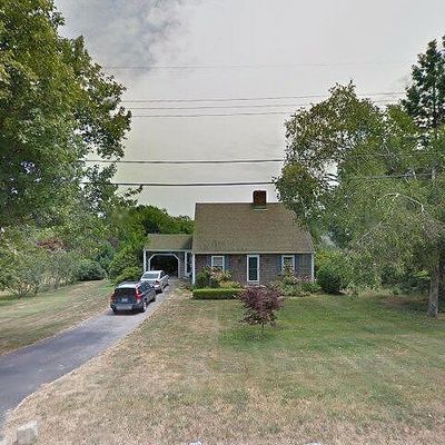 10 Baldwin Rd, Middletown, RI 02842