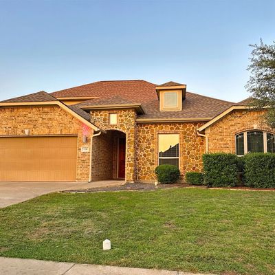 100 Briarstone Dr, Alvarado, TX 76009