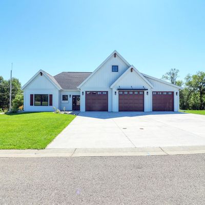 101 Altavista Dr, Detroit Lakes, MN 56501