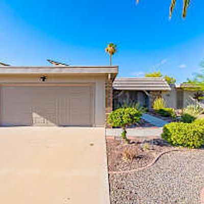 10702 W Manzanita Dr, Sun City, AZ 85373