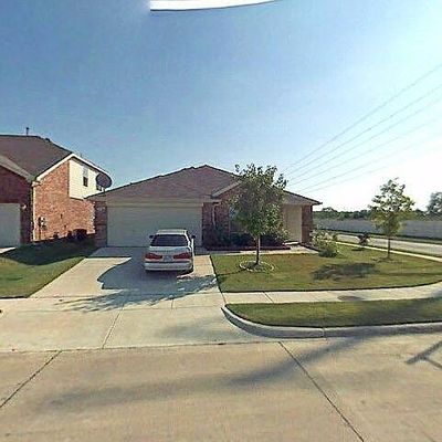 1075 Wood Brook Dr, Grand Prairie, TX 75052