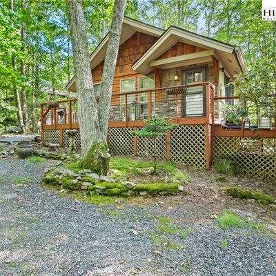 109 Teaberry Trl, Beech Mountain, NC 28604