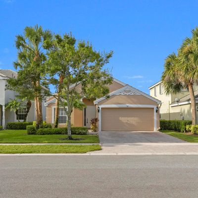 110 Berenger Walk, Royal Palm Beach, FL 33414