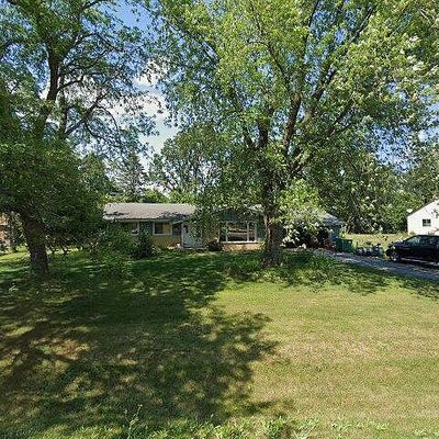 N113 W20494 Edgewood Dr, Germantown, WI 53022