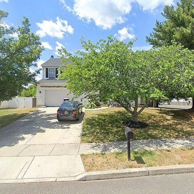 1 Honeysuckle Dr, Sicklerville, NJ 08081