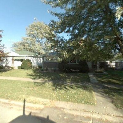 121 S Virginia St, Hobart, IN 46342