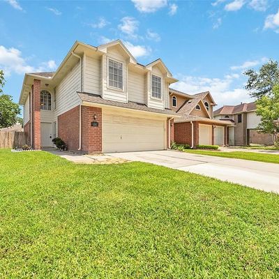 12202 Claresholm Dr, Tomball, TX 77377