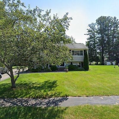 13 Indian Rock Rd, Haverhill, MA 01832