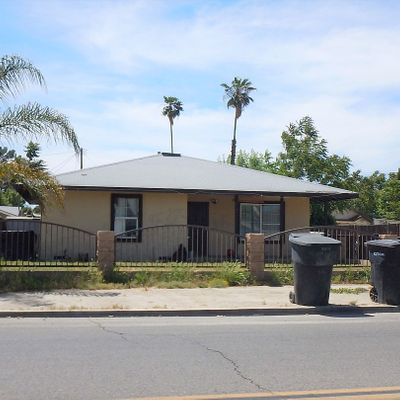 135 N Palm Ave, Hemet, CA 92543