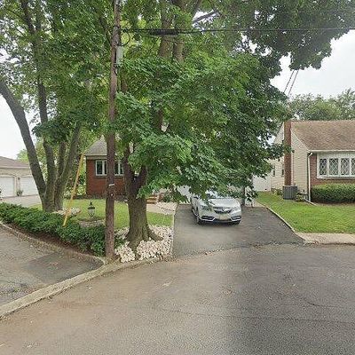 112 Charlotte Ter, Roselle Park, NJ 07204