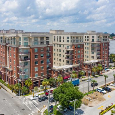 150 Bee St #614, Charleston, SC 29401