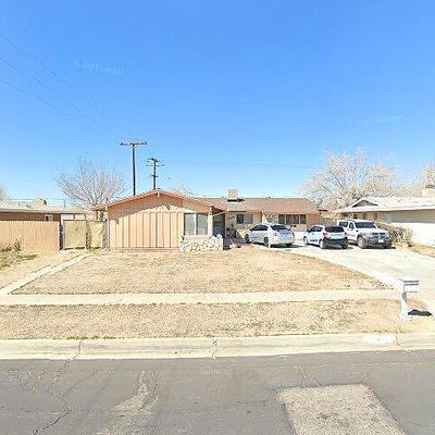 15668 La Paz Dr, Victorville, CA 92395