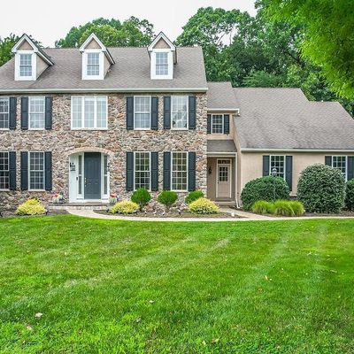 137 N Sidesaddle Ln, Coatesville, PA 19320