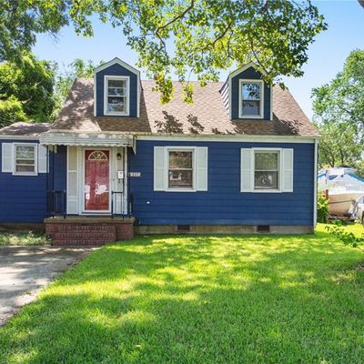 1377 Fishermans Rd, Norfolk, VA 23503