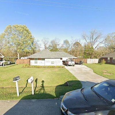 14054 Troy Duplessis Rd, Gonzales, LA 70737