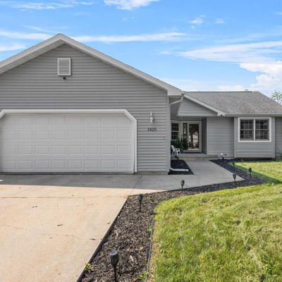 1425 W Weiland Ln, Appleton, WI 54914