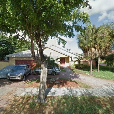 14740 Glencairn Rd, Miami Lakes, FL 33016