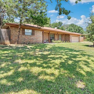 208 Woodlawn Dr, Keene, TX 76059